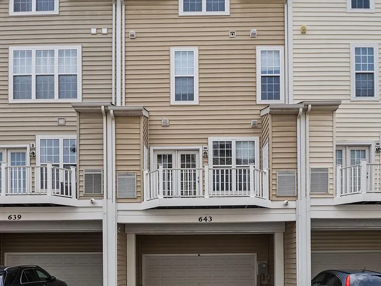 643 Pullman Pl — Photo 60
