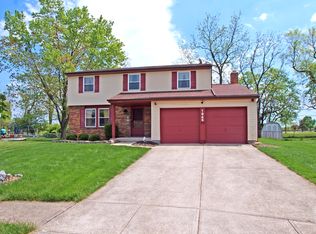1945 Charmingfare St, Columbus, OH 43228