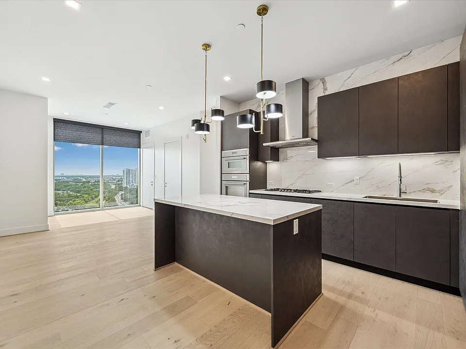 1711 Allen Pkwy #1702