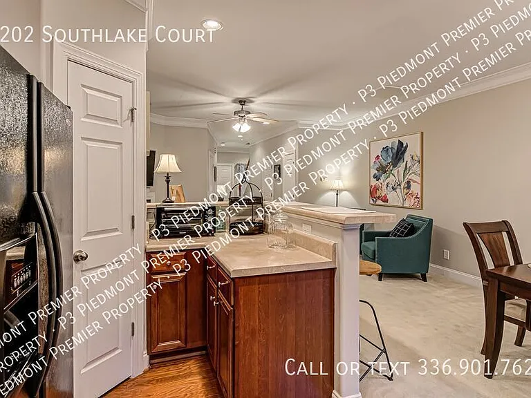 1202 Southlake Ct — Photo 33