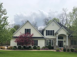 2442 Sunflower Rdg, Muscatine, IA 52761