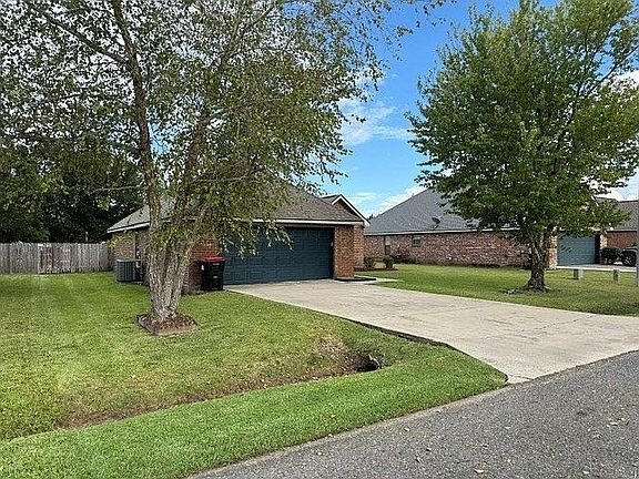 2nd image of 119 Chase Dr