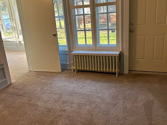 5th image of 539 Linden Ave APT 2