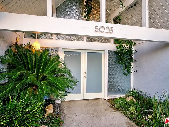 3rd image of 5025 Ocean View Blvd