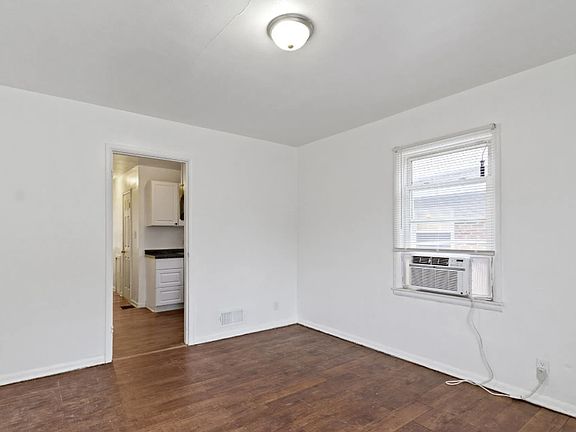 4th image of 626-628 N Oxford St #46F62097D