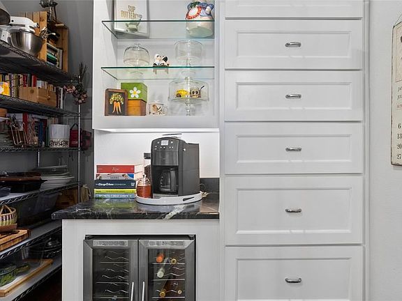 5th image of 4736 Dexter Ave
