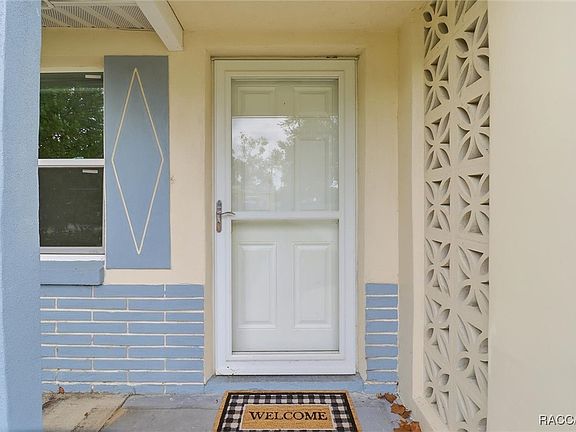 3rd image of 27 Regina Blvd