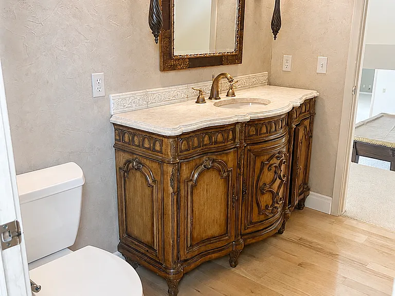 Powder room