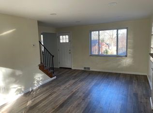 806 Hawthorne Dr, Pittsburgh, PA
