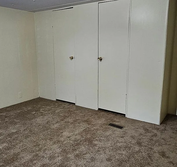 108 Davis Rd E — Photo 5