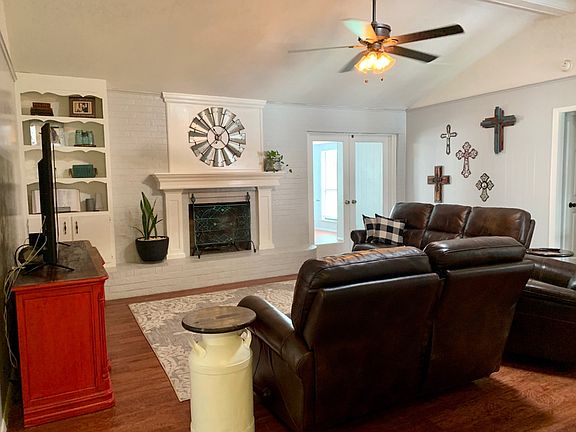 4th image of 3109 Bluebonnet Ln #31