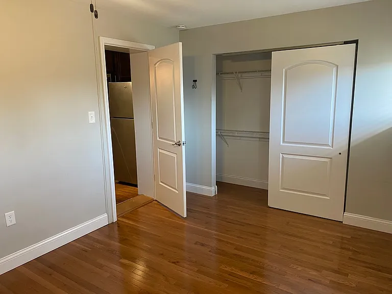 1210 S Boyle Ave — Photo 12