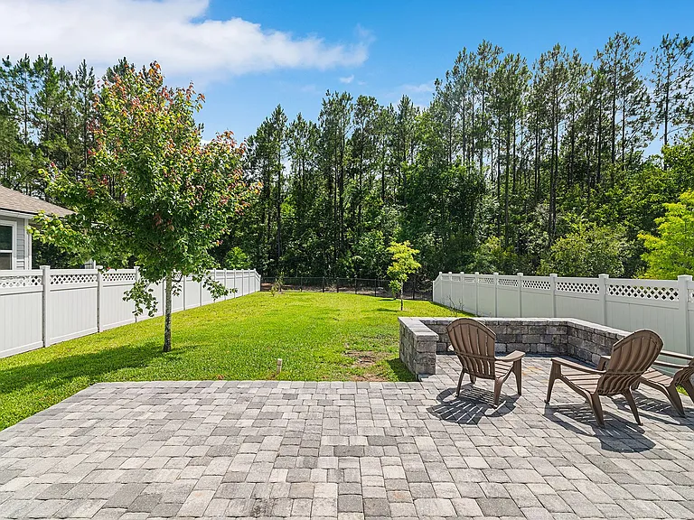 330 Greenway Ln — Photo 22