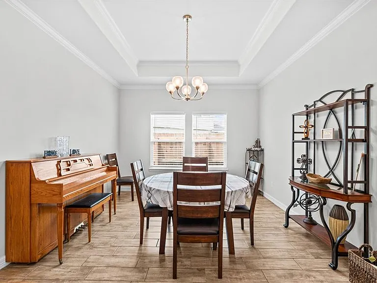 3302 Hadi Dr — Photo 7