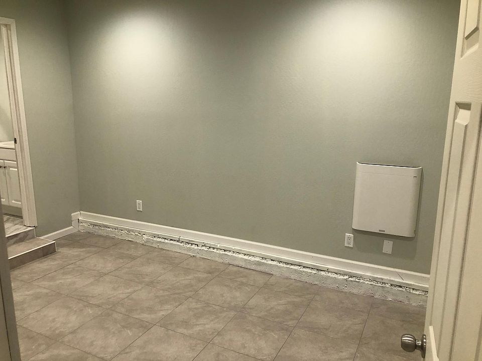 1st image of 111 Hayes Ave #B