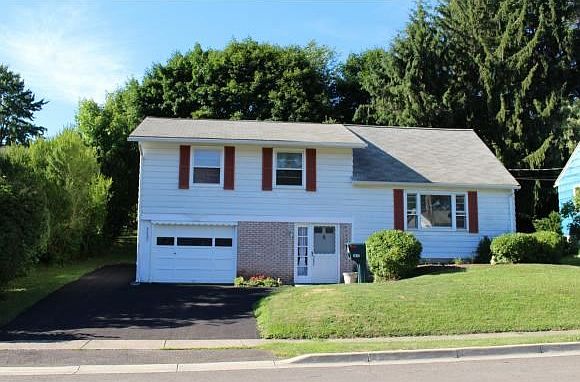 1st image of 3637 Leonard Dr
