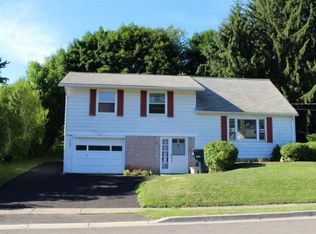 3637 Leonard Dr, Endwell, NY 13760