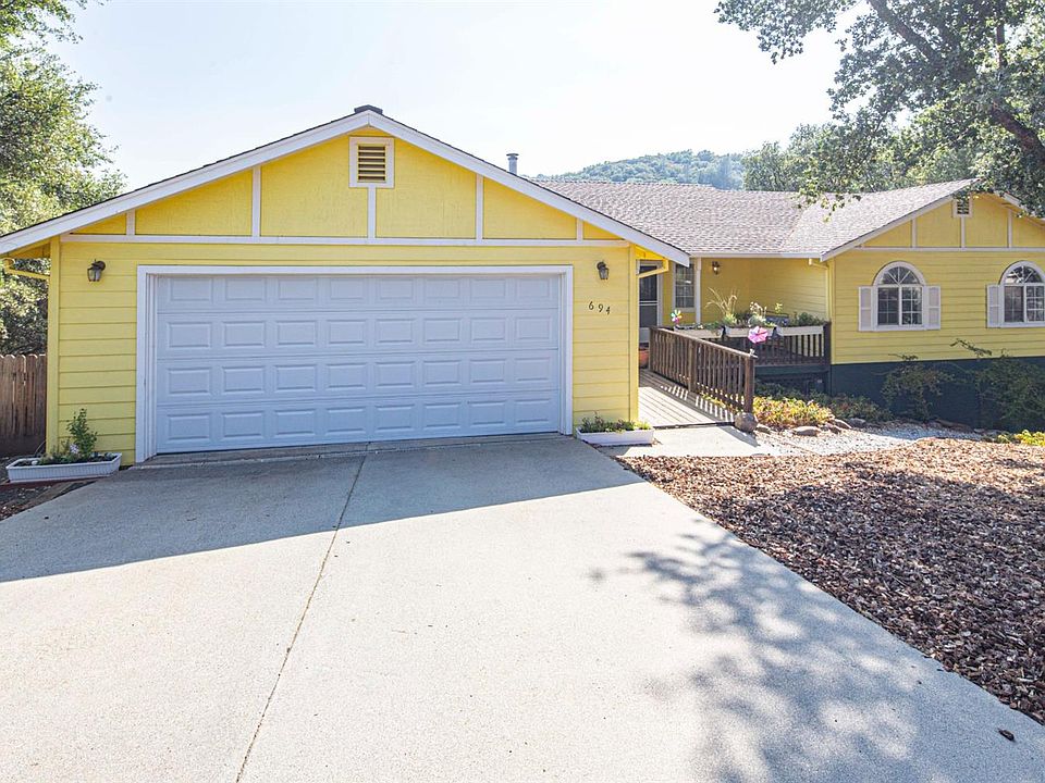 1st image of 694 Golden Gate Dr