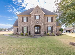 4496 Woodgate Ln, Olive Branch, MS 38654