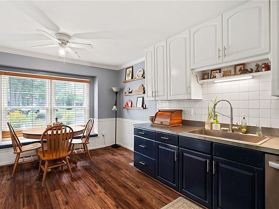5th image of 111 Wellesley Drive