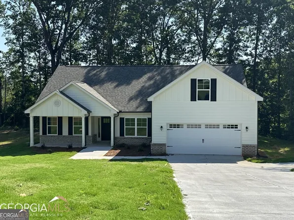892 Belmont Park Dr, Commerce, GA 30529