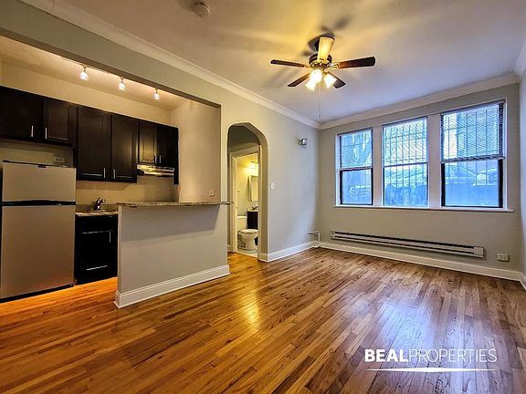 3rd image of 4614 N Paulina St