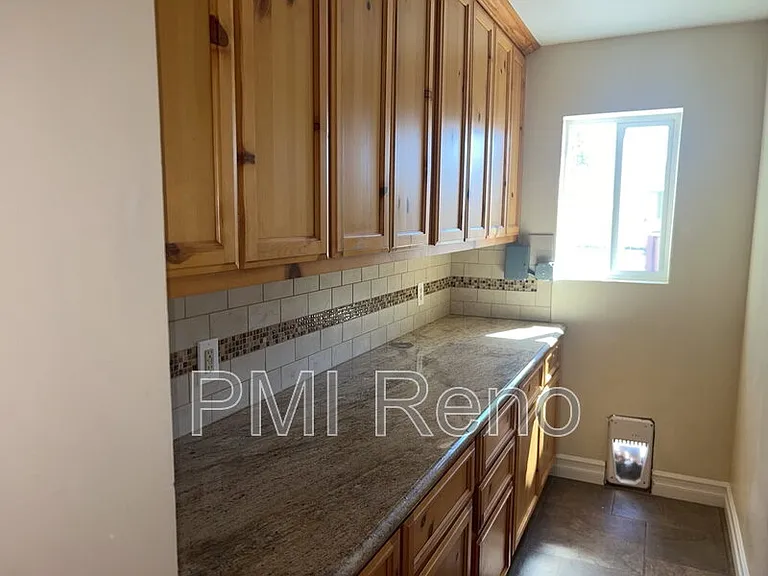 2856 Waterfield Dr — Photo 8