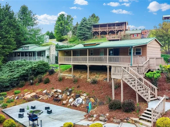 489 Buttons Lane, Sparta, NC 28675