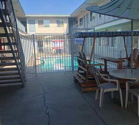5th image of 4783 W 133rd St APT 13