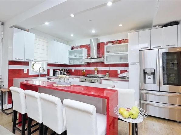 1811 Voorhies Ave #A