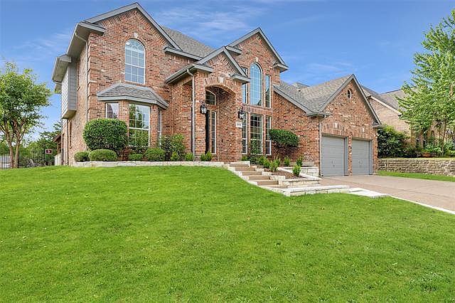 1st image of 1935 Club Lake Cir