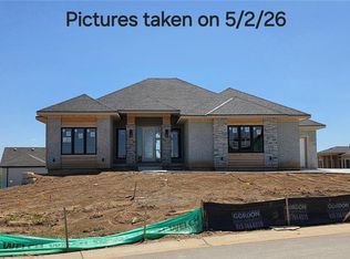 23905 W 112th Ter, Olathe, KS 66061