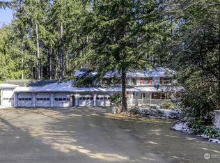 140 NE Watson Ct, Bremerton, WA 98311