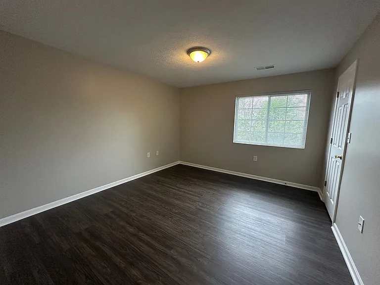10301 Trotters Pointe Dr #201 — Photo 4