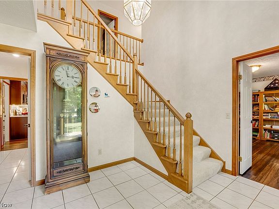 4th image of 7660 Acorn Ct