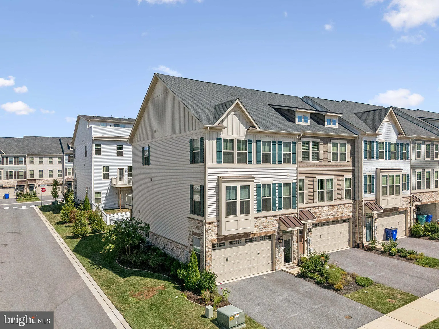 6120 Aster View Ln photo 1