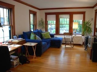 207 Chestnut St #1, Cambridge, MA 02139