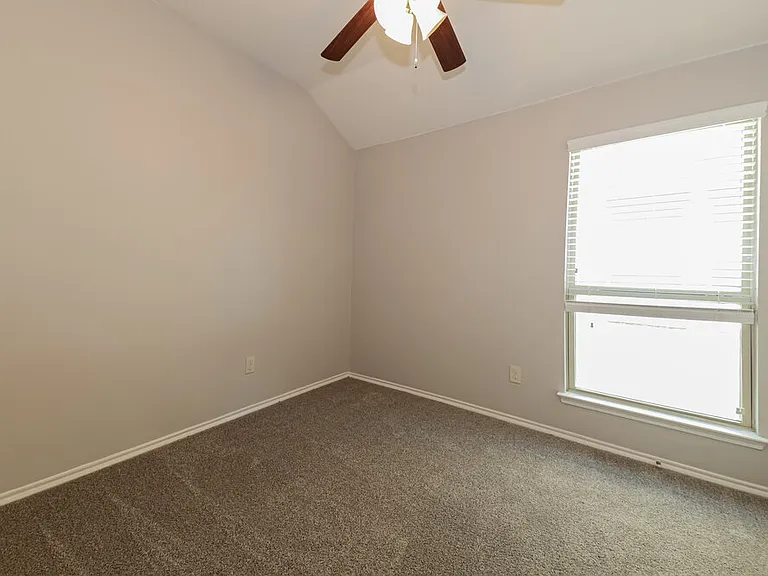 8905 Tenderfoot Ln — Photo 12
