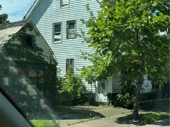 11220 Primrose Ave, Cleveland, OH 44108