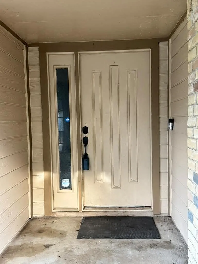 3 bed, 2.5 bath, 1851 sqft, $1,875 — Photo 3