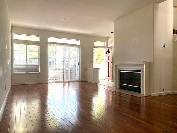 3rd image of 513 Porpoise Bay Ter APT F