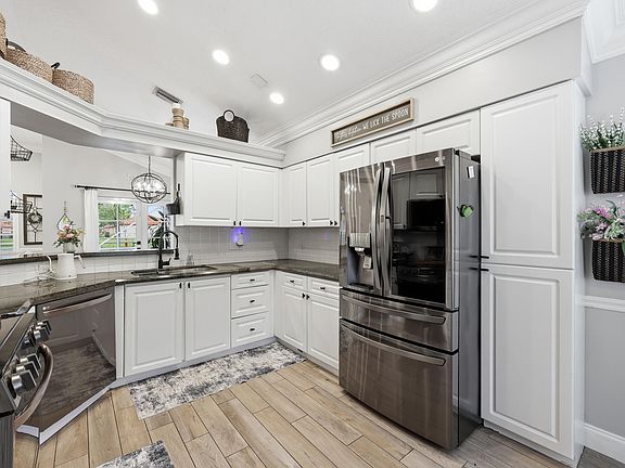 4th image of 2013 Bonisle Circle