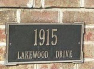 1915 Lakewood Dr, Vidalia, GA 30474