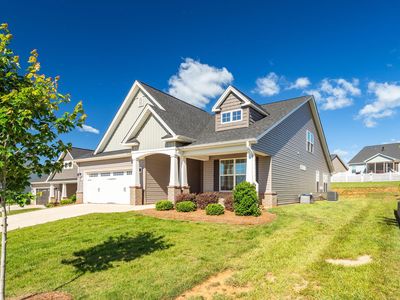 1085 Lobdale Ct, Burlington, NC, 27215