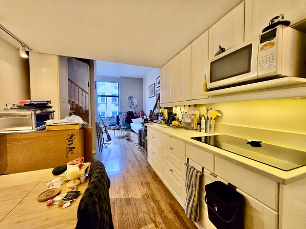 310 East 23rd Street image 8 of 13