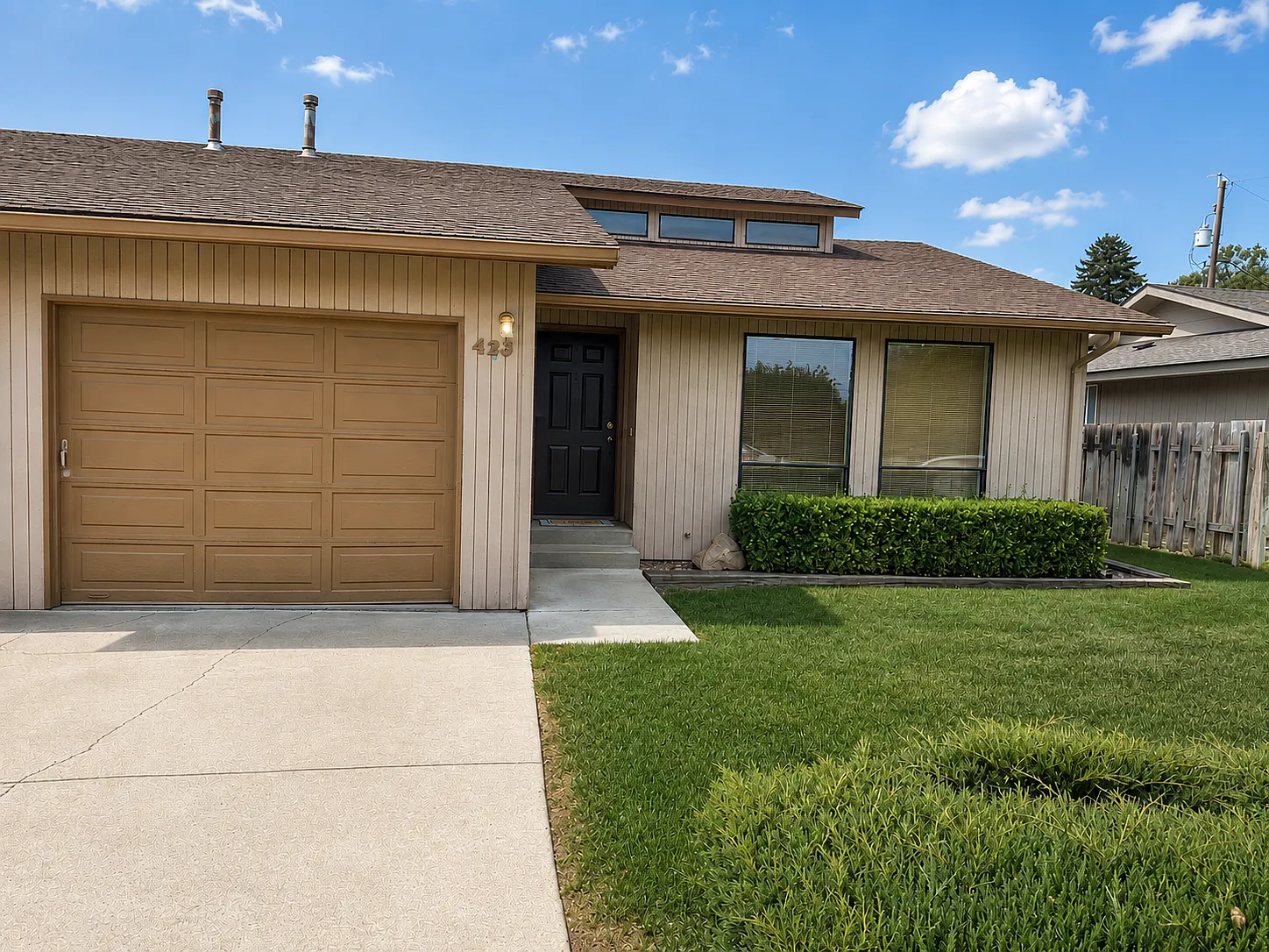 2 bed, 2.0 bath, 3485 sqft, $1,850 — Photo 1