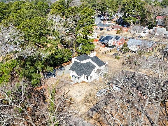 4th image of 2220 Battery Park Rd