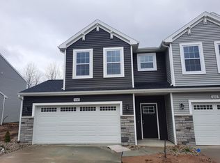 4645 Glen Haven Dr, Kentwood, MI 49512