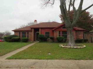 941 Eagle Dr, Desoto, TX