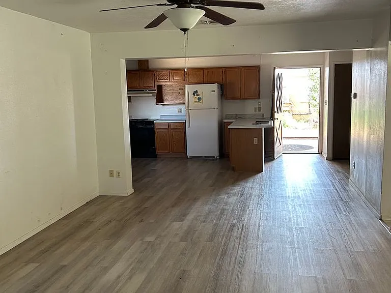 611 N Colorado Ave — Photo 7